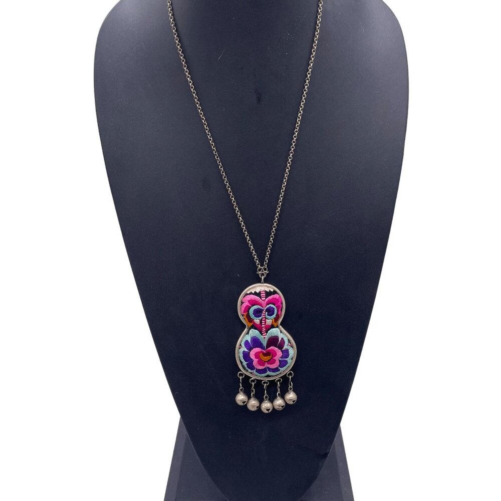 Embroidered Owl Pendant Round Link Chain Necklace 16 in Multicolor Silver Tone